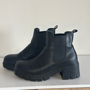 Black Chunky Ankle Boots by Mia Women’s Size 8.5